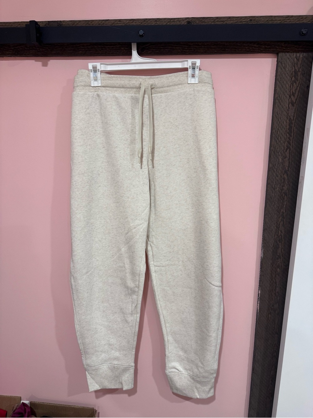 Universal Thread Cream Drawstring Sweat Joggers